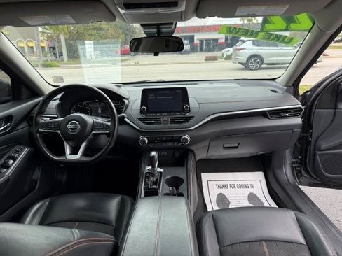 Used 2022 Nissan Altima 2.5 SR image 13