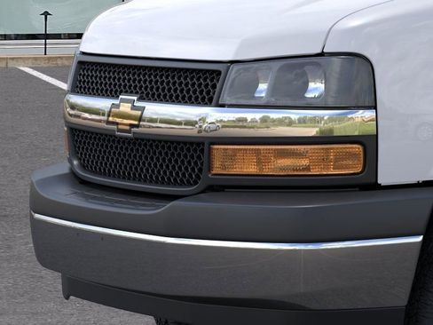 New 2025 Chevrolet Express 3500 w/ Power Convenience Package image 13