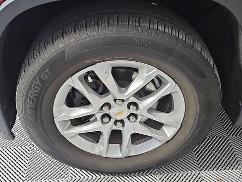 Used 2021 Chevrolet Traverse LT FWD image 10