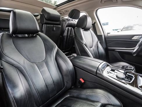 Used 2020 BMW X7 xDrive40i w/ Cold Weather Package AWD/4WD image 70