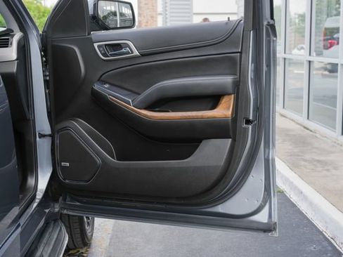 Used 2020 GMC Yukon Denali RWD image 24