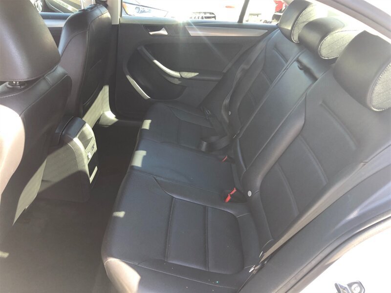 Used 2014 Volkswagen Jetta TDI FWD image 10