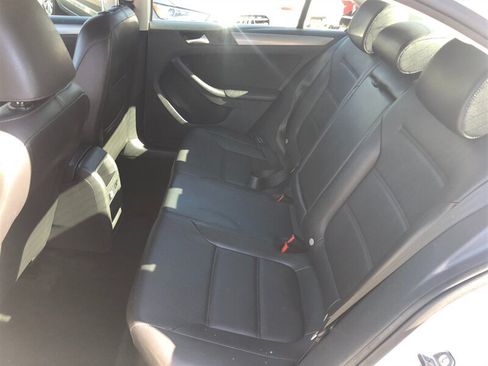 Used 2014 Volkswagen Jetta TDI FWD image 10