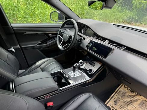Certified 2023 Land Rover Range Rover Evoque R-Dynamic S AWD/4WD image 19