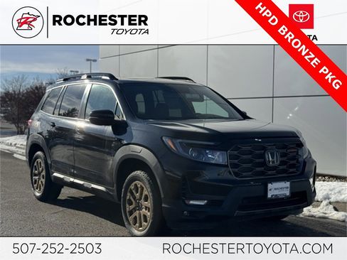 Used 2022 Honda Passport TrailSport image 1