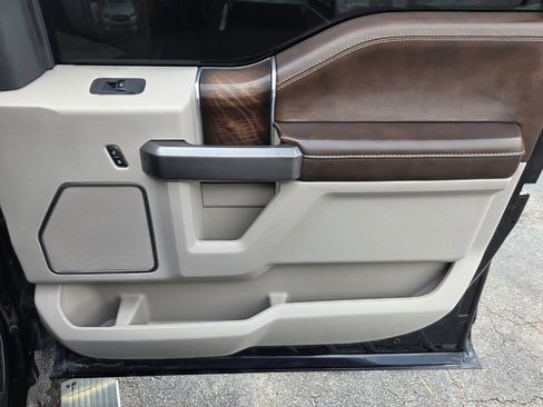 Used 2019 Ford F150 Limited w/ Trailer Tow Package RWD image 24