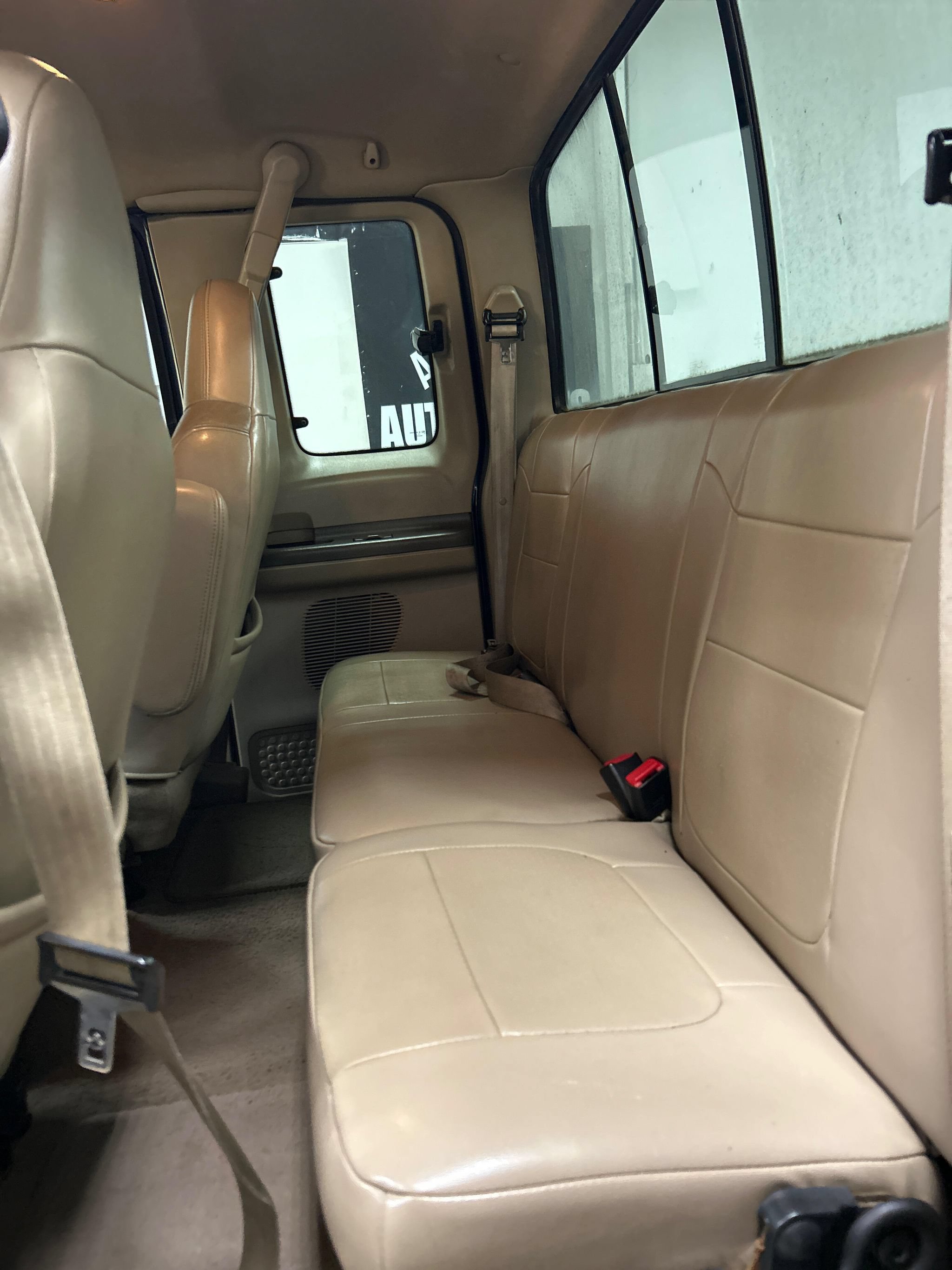 Used 2001 Ford F250 Lariat AWD/4WD image 8
