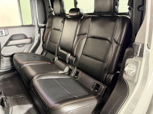 Used 2022 Jeep Gladiator Mojave w/ Cold Weather Group AWD/4WD image 30