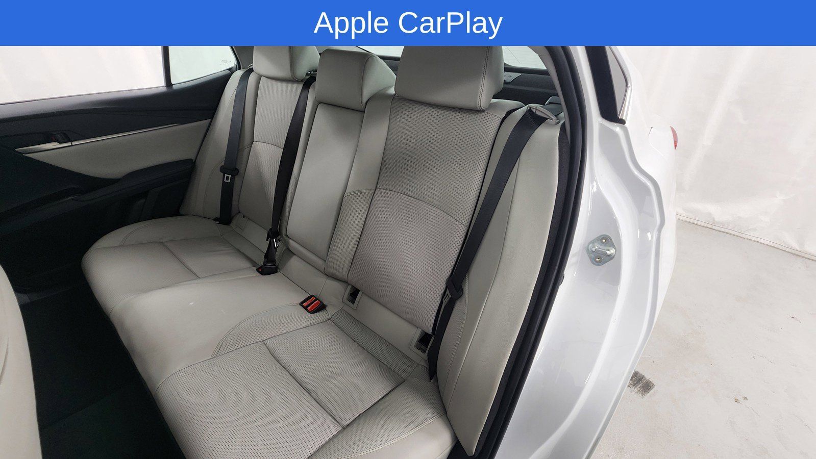 Used 2025 Toyota Camry XLE FWD image 12