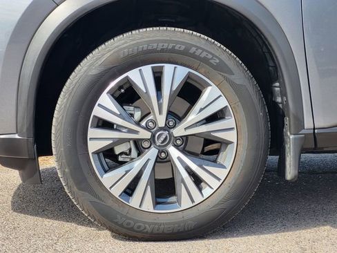 Certified 2023 Nissan Rogue SV w/ SV Premium B Package AWD/4WD image 7