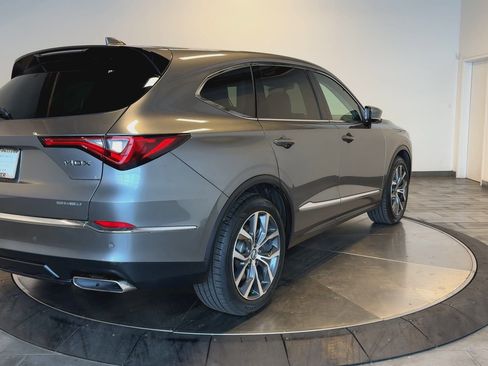 Used 2023 Acura MDX SH-AWD w/ Technology Package image 8