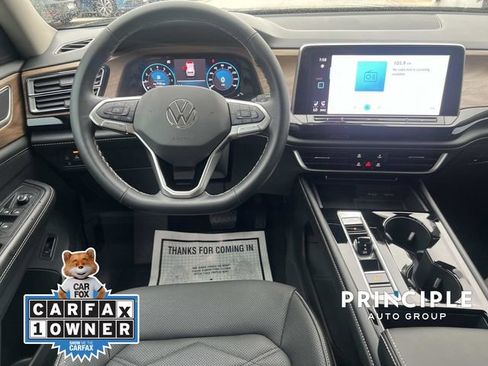 Used 2024 Volkswagen Atlas SE AWD/4WD image 32