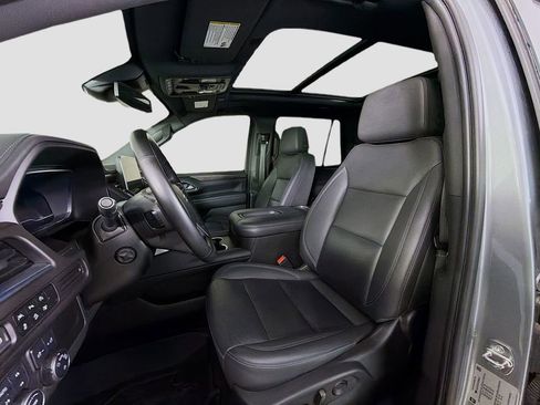 Used 2023 Chevrolet Tahoe Z71 w/ Luxury Package image 13