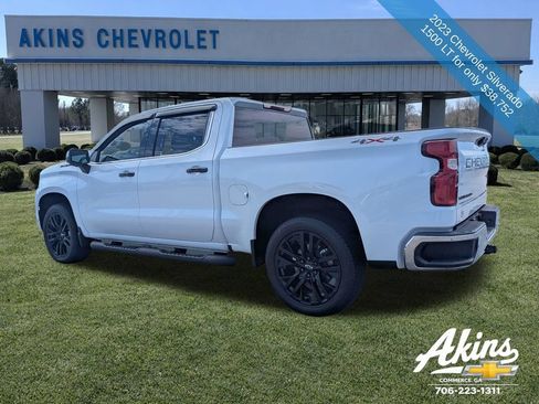 Used 2023 Chevrolet Silverado 1500 LT AWD/4WD image 6