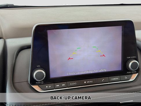 Used 2023 Nissan Rogue SV AWD/4WD image 6