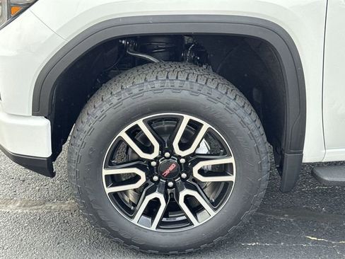 New 2026 GMC Sierra 1500 AT4 w/ AT4 Premium Package AWD/4WD image 23