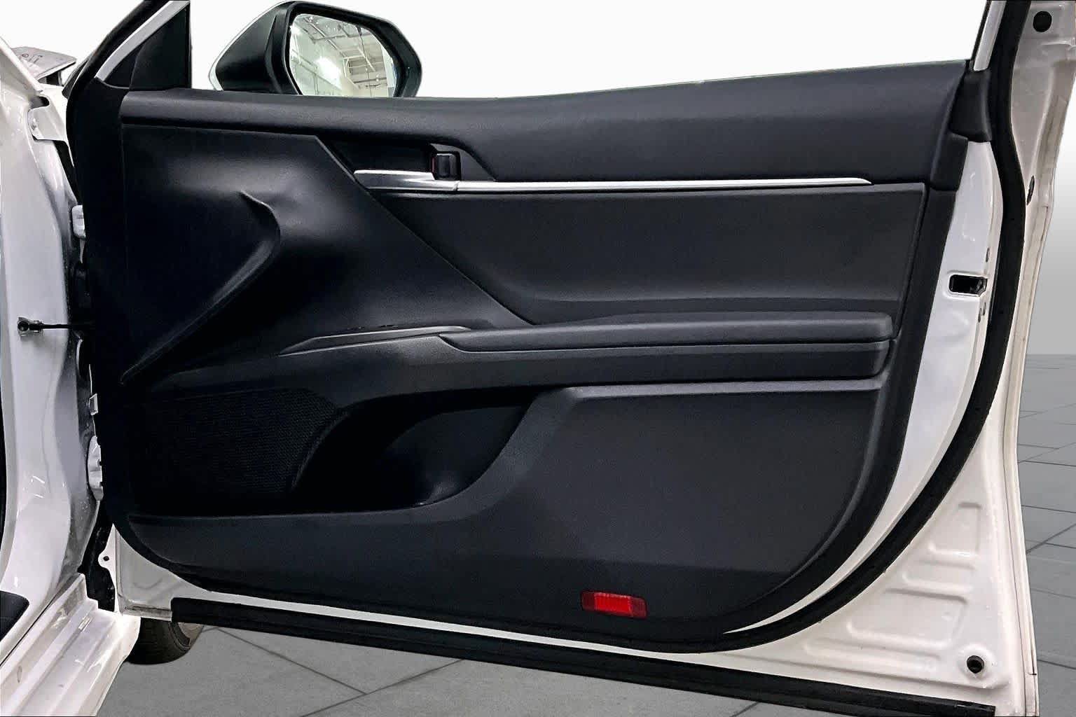 Used 2024 Toyota Camry SE FWD image 22