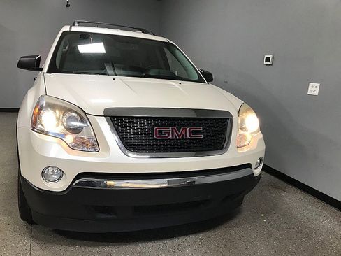 Used 2012 GMC Acadia SLE w/ LPO, 'HIT The Road' Package FWD image 8