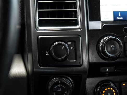 Used 2016 Ford F150 XLT w/ Equipment Group 302A Luxury RWD image 22