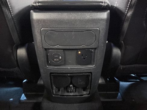 Used 2022 Ford Explorer Limited w/ Equipment Group 301A RWD image 29