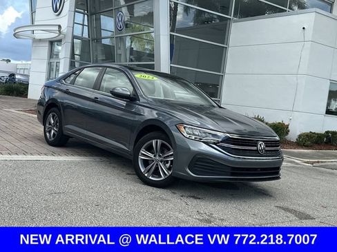 Certified 2024 Volkswagen Jetta SE FWD image 2