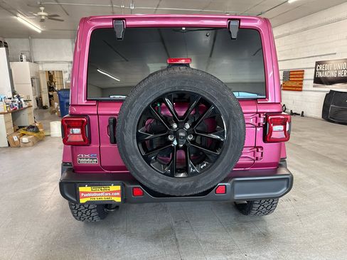 Used 2021 Jeep Wrangler Unlimited Sahara w/ Cold Weather Group image 3