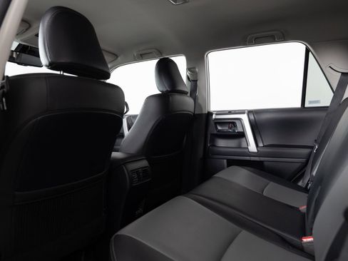 Used 2024 Toyota 4Runner SR5 Premium AWD/4WD image 19