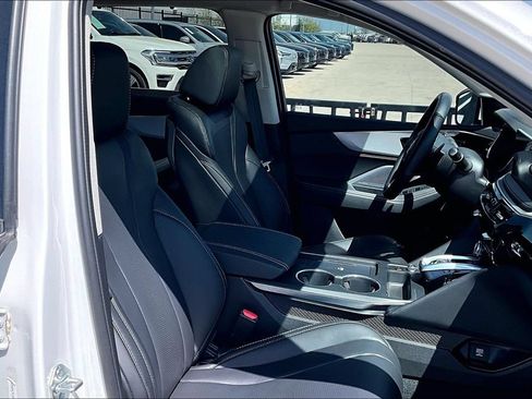 Used 2026 Acura MDX FWD w/ Technology Package image 8