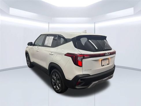 Certified 2024 Kia Seltos LX AWD/4WD image 9