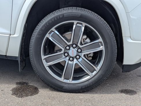 Used 2019 GMC Acadia Denali w/ Technology Package AWD/4WD image 52