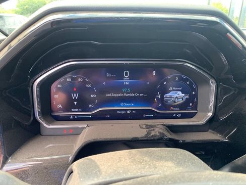 Used 2023 Chevrolet Silverado 1500 LT w/ Protection Package AWD/4WD image 7