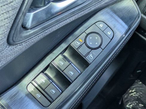 Used 2023 Nissan Rogue SV FWD image 23