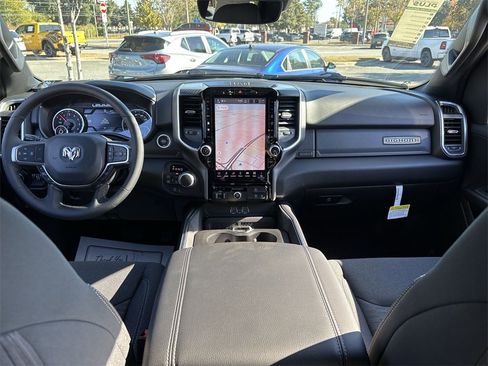 New 2026 RAM 1500 4x4 Crew Cab image 24