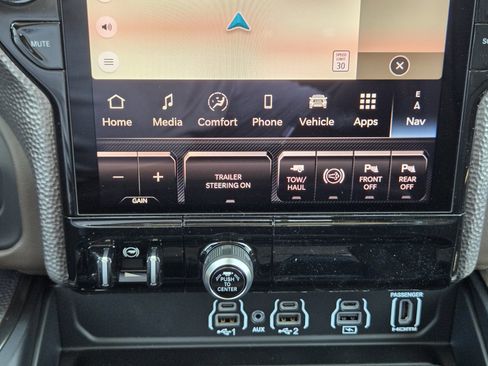 New 2026 RAM 2500 Limited AWD/4WD image 17