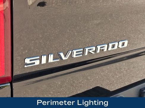 Used 2025 Chevrolet Silverado 1500 High Country w/ Technology Package AWD/4WD image 33
