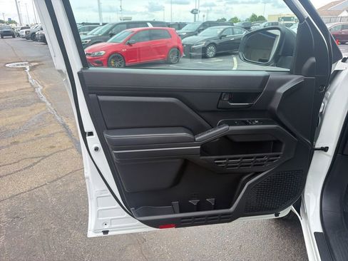 Used 2024 Toyota Tacoma SR RWD image 12
