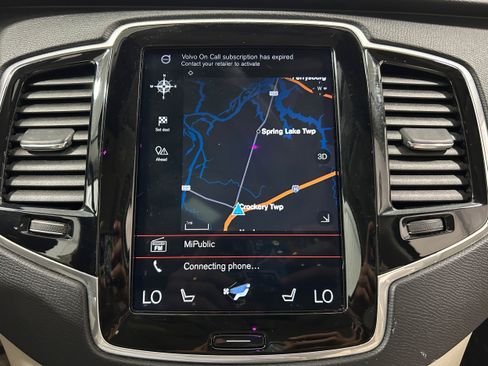 Used 2018 Volvo XC90 T6 Momentum w/ Convenience Package AWD/4WD image 5