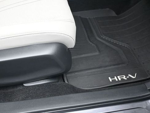 Used 2026 Honda HR-V EX-L image 33