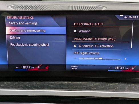 Used 2023 BMW 330i xDrive Sedan w/ Driving Assistance Package AWD/4WD image 12