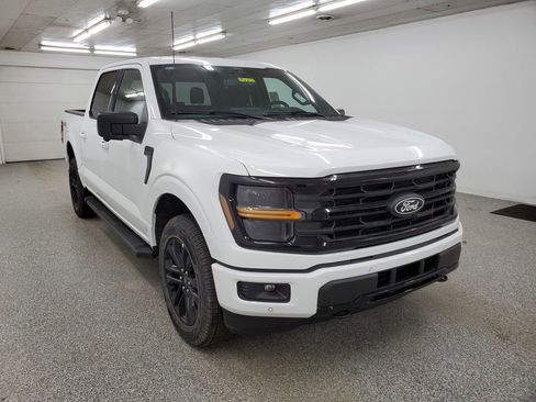 New 2026 Ford F150 XLT w/ Equipment Group 302A MID AWD/4WD image 3