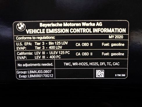 Used 2020 BMW 740i w/ M Sport Package RWD image 36