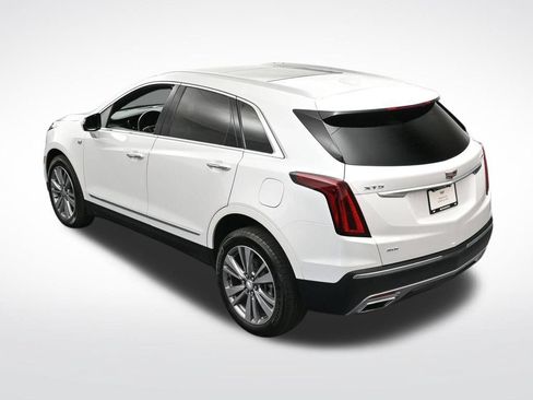 Certified 2025 Cadillac XT5 Premium Luxury AWD/4WD image 18