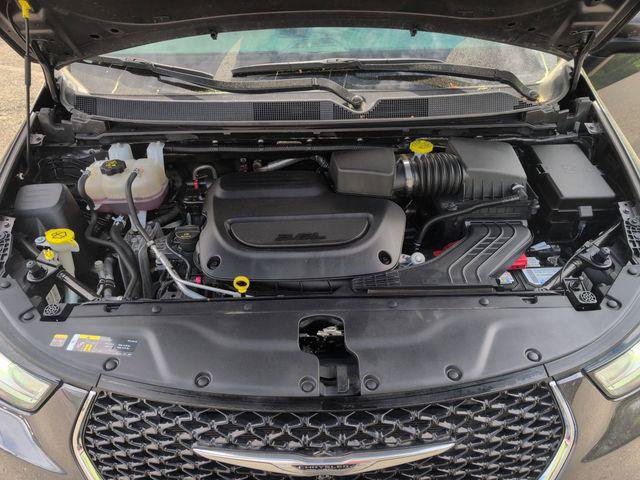 Certified 2023 Chrysler Pacifica Touring-L FWD image 23