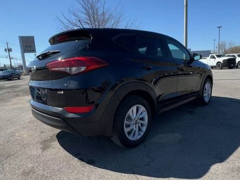 Used 2018 Hyundai Tucson SE image 8