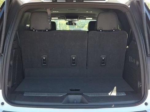 Used 2025 GMC Yukon Denali AWD/4WD image 30