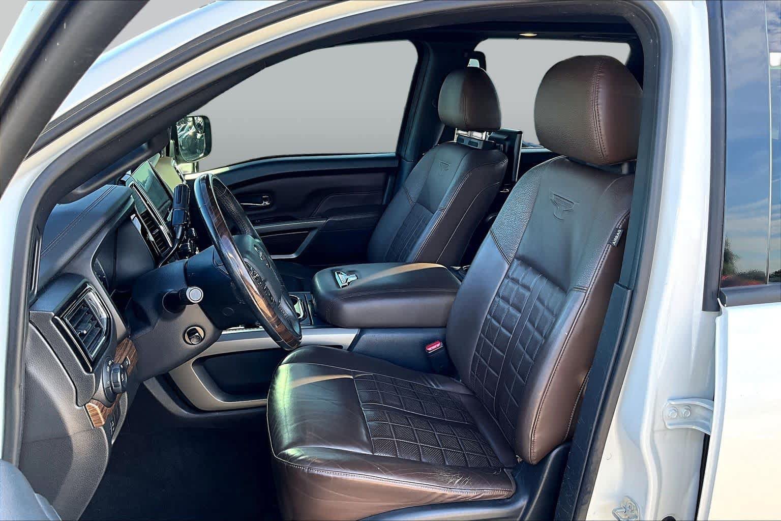 Used 2021 Nissan Titan Platinum Reserve w/ Moonroof Package AWD/4WD image 8