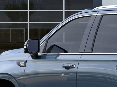 New 2026 GMC Yukon Denali Ultimate AWD/4WD image 12
