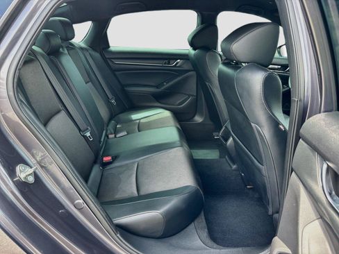 Certified 2018 Honda Accord Sport image 28