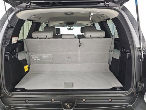 Used 2017 Toyota Sequoia Platinum AWD/4WD image 34
