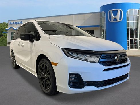 New 2026 Honda Odyssey Sport-L image 9